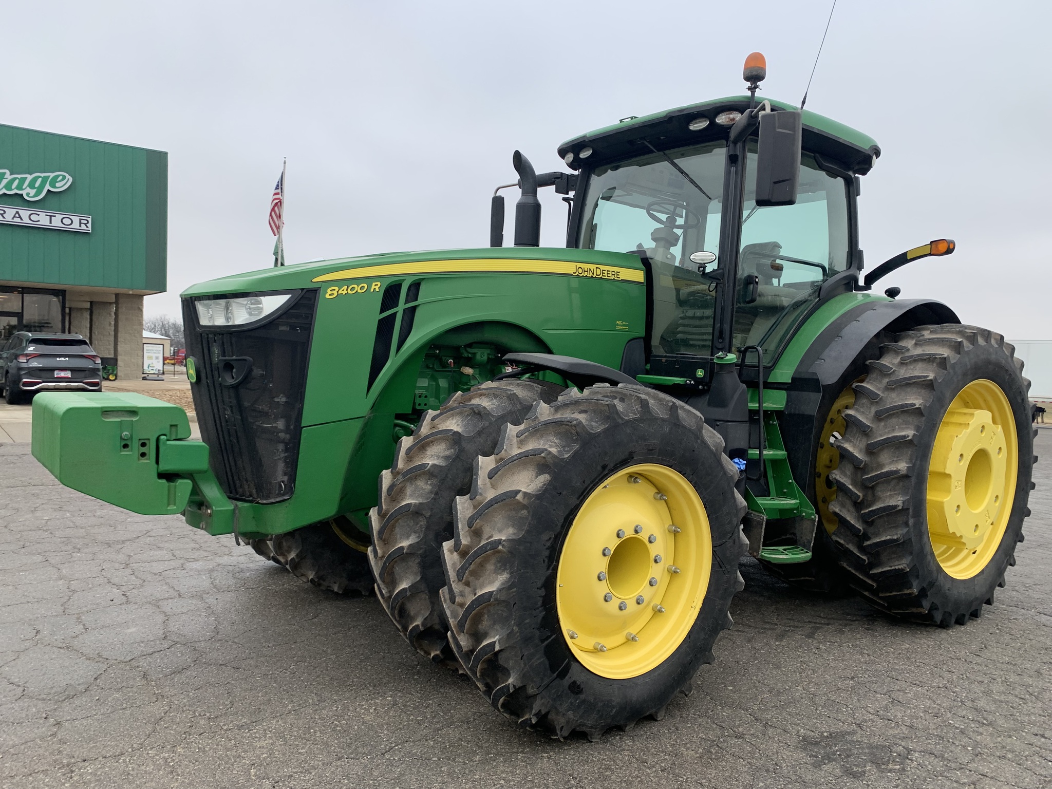  2019 John Deere 8400R at Heritage Tractor in Baldwin City, KS