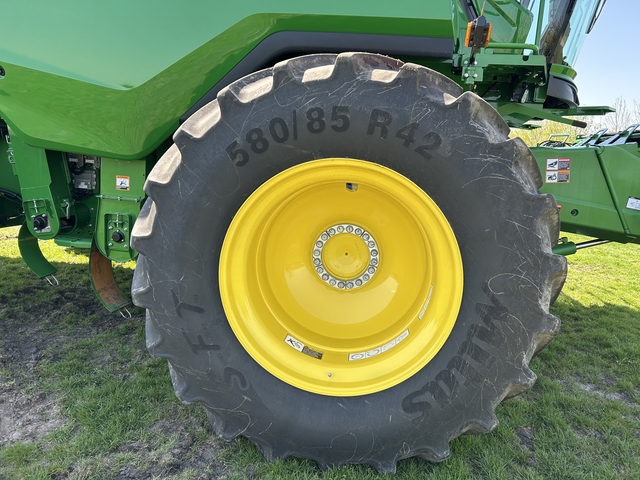  2025 John Deere S7 800 at Heritage Tractor in Brimfield, IL