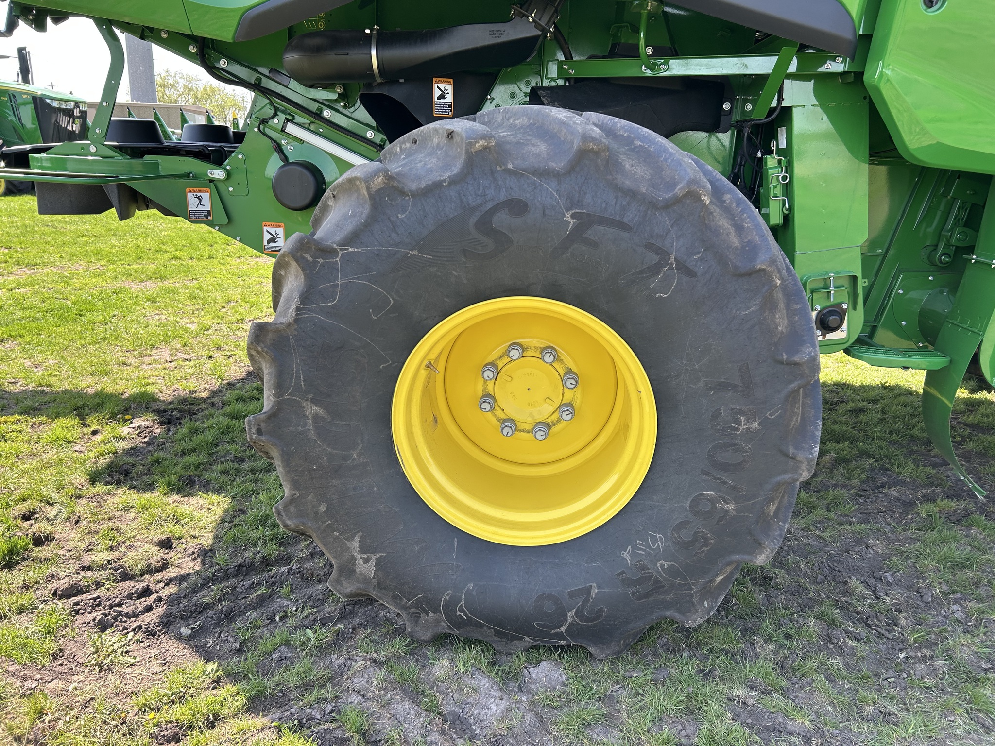  2025 John Deere S7 800 at Heritage Tractor in Brimfield, IL