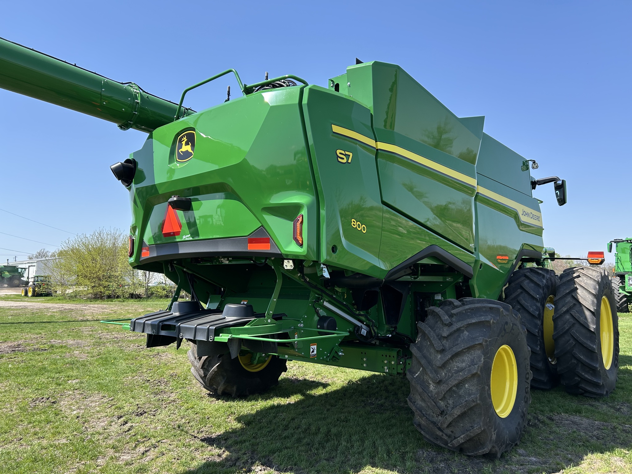  2025 John Deere S7 800 at Heritage Tractor in Brimfield, IL