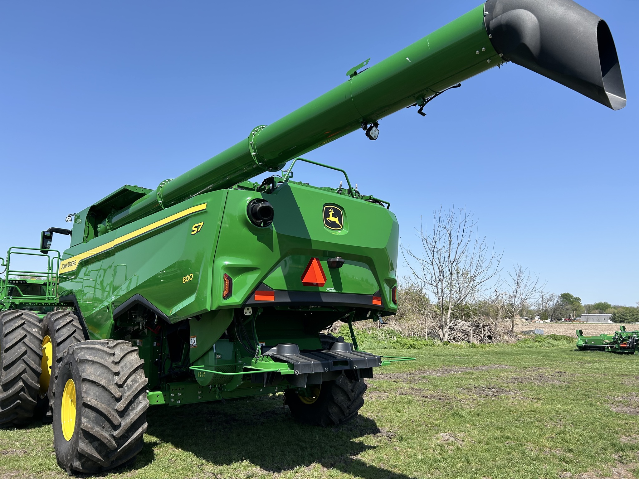 2025 John Deere S7 800 at Heritage Tractor in Brimfield, IL
