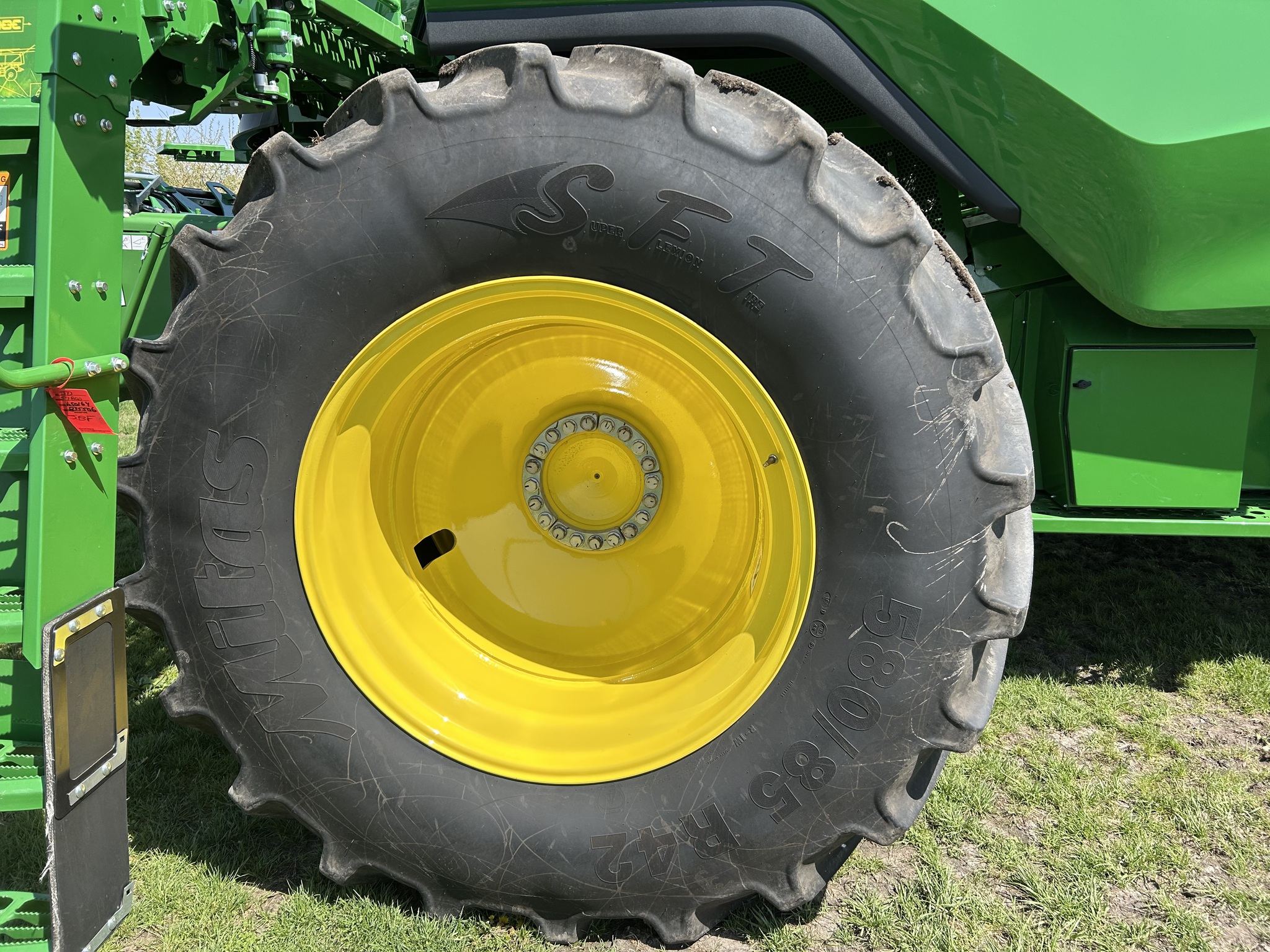  2025 John Deere S7 800 at Heritage Tractor in Brimfield, IL
