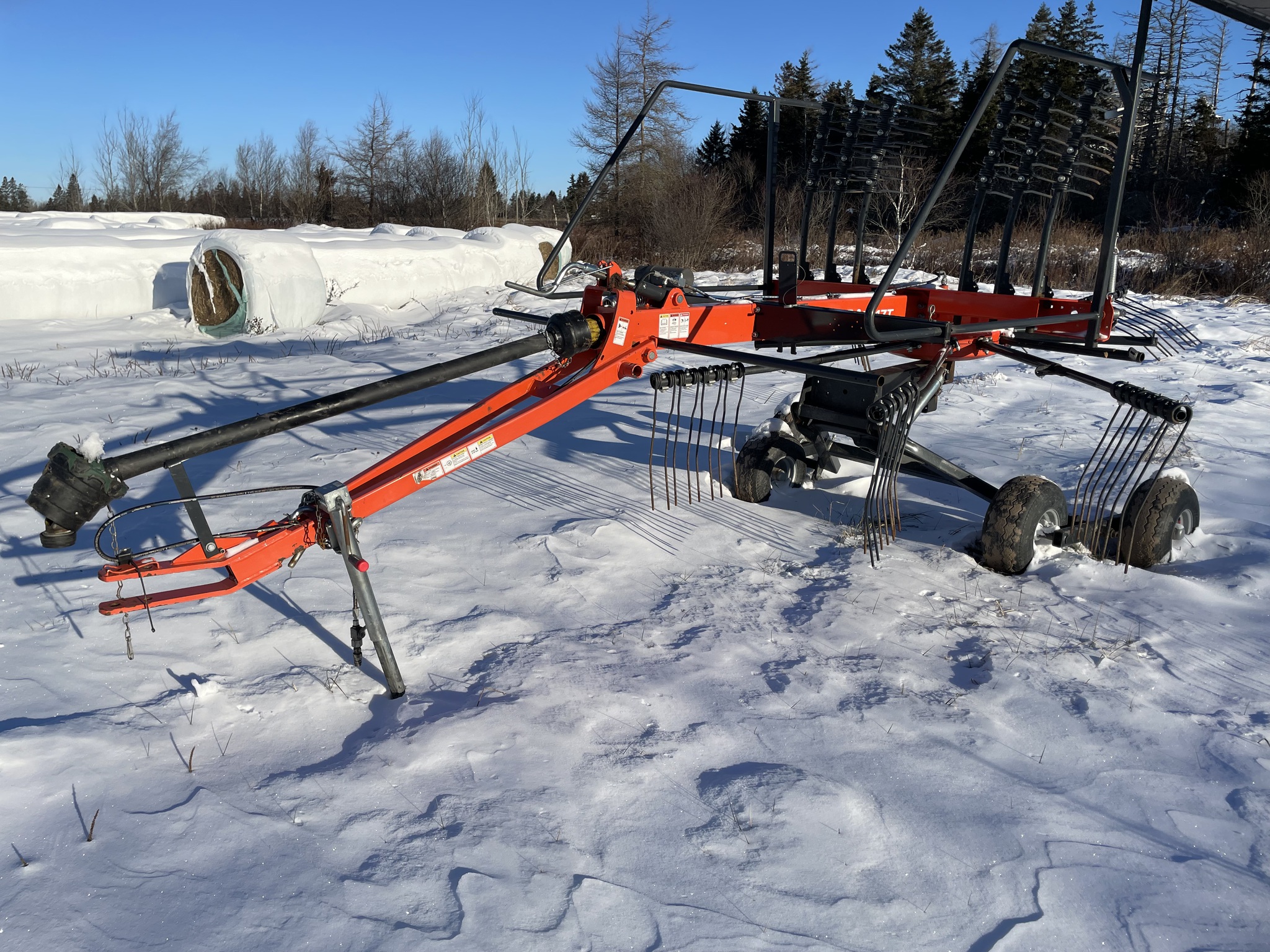 2022 Kubota RA1047T Image 1