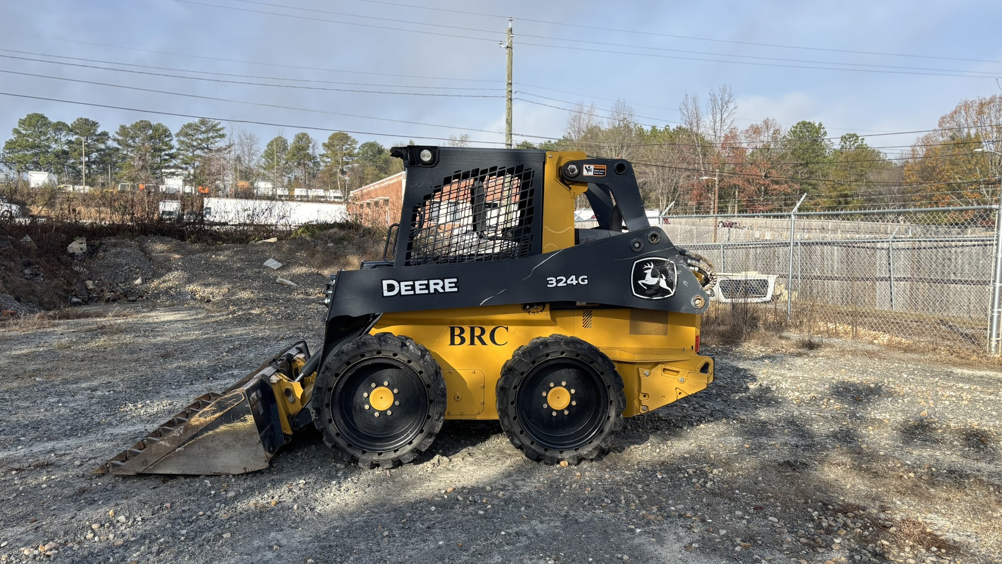 2019 John Deere 324G Image 2