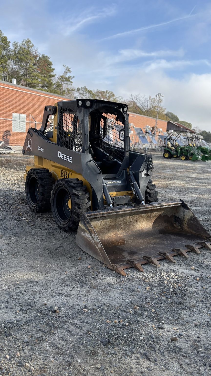 2019 John Deere 324G Image 7