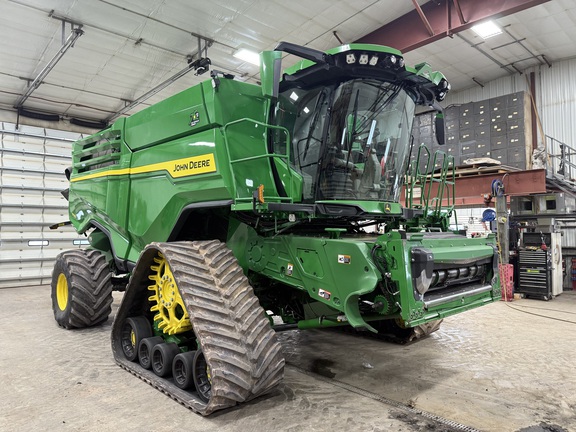 2022 John Deere X9 1000 - Photo1