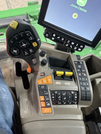 2022 John Deere X9 1000 - Photo10