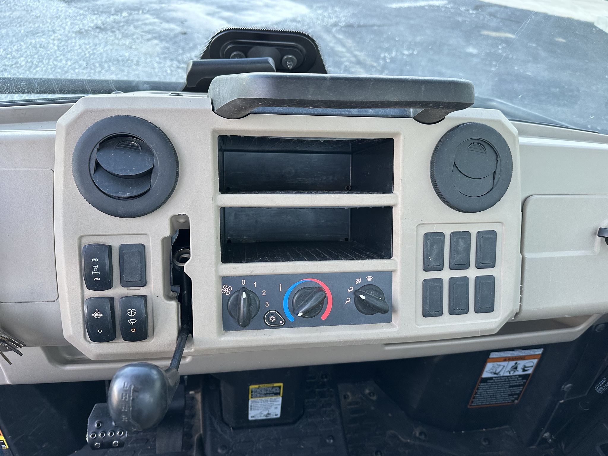  2021 John Deere XUV 835R at Heritage Tractor in Joplin, MO