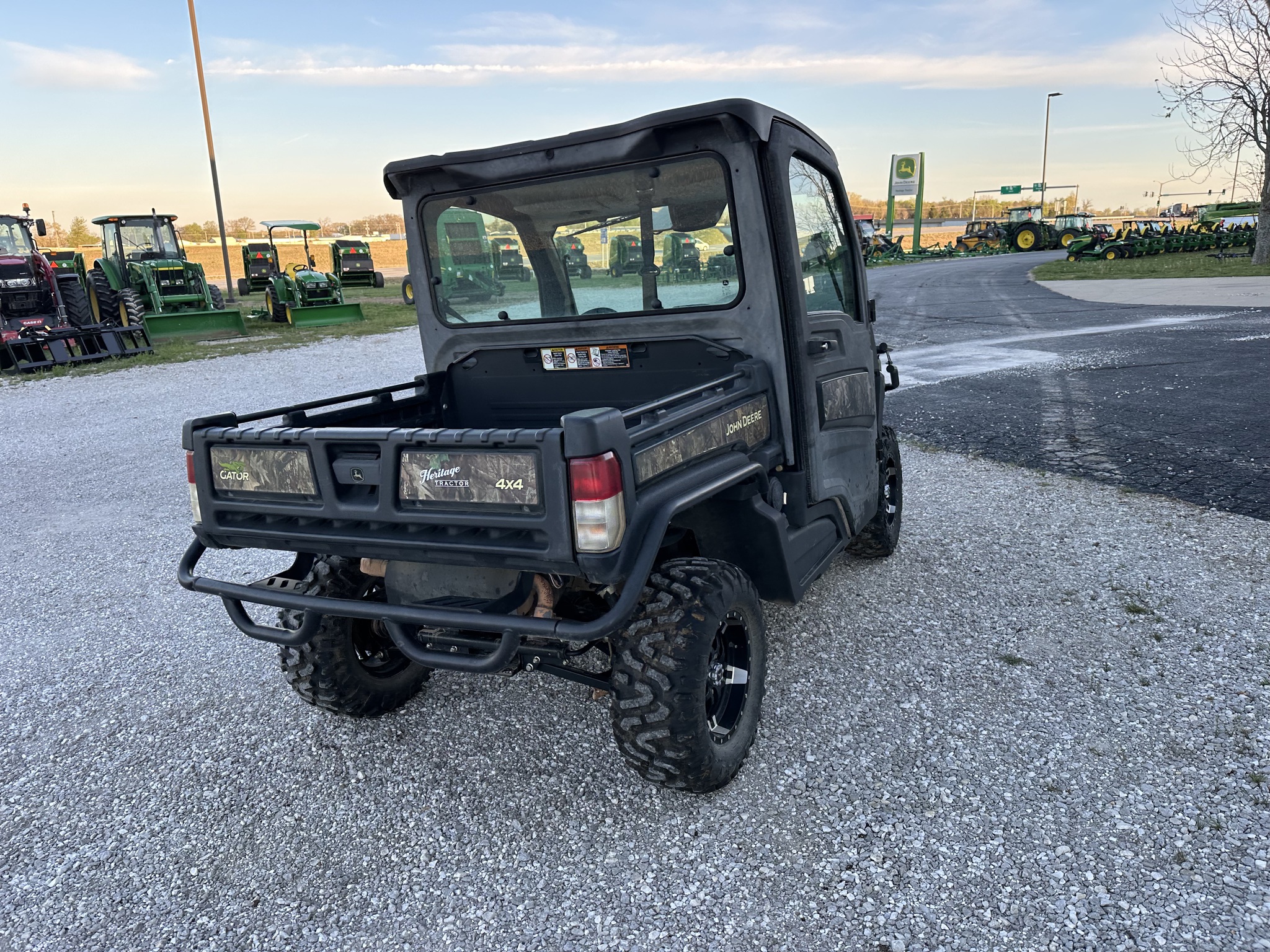  2021 John Deere XUV 835R at Heritage Tractor in Joplin, MO