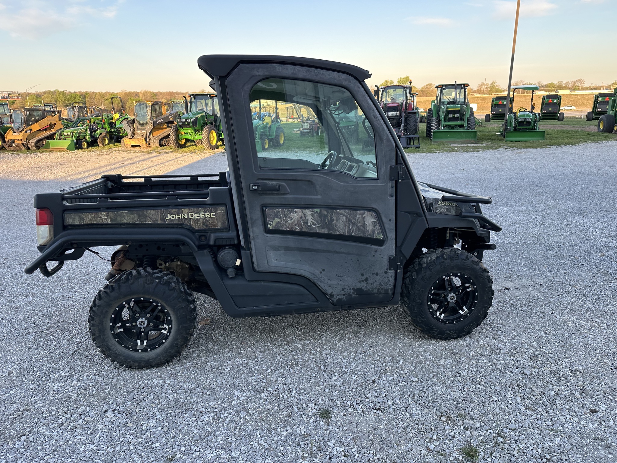  2021 John Deere XUV 835R at Heritage Tractor in Joplin, MO