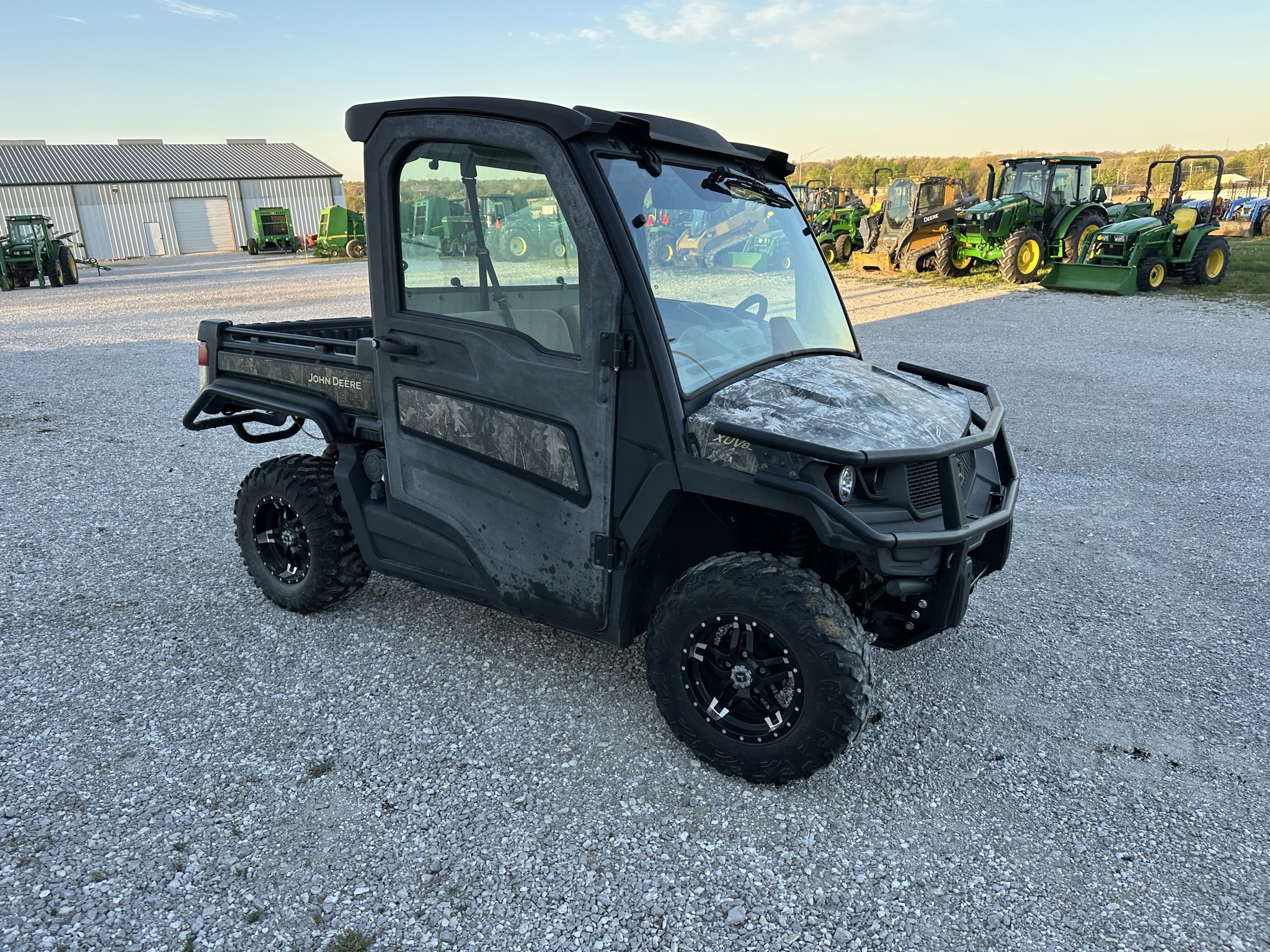  2021 John Deere XUV 835R at Heritage Tractor in Joplin, MO