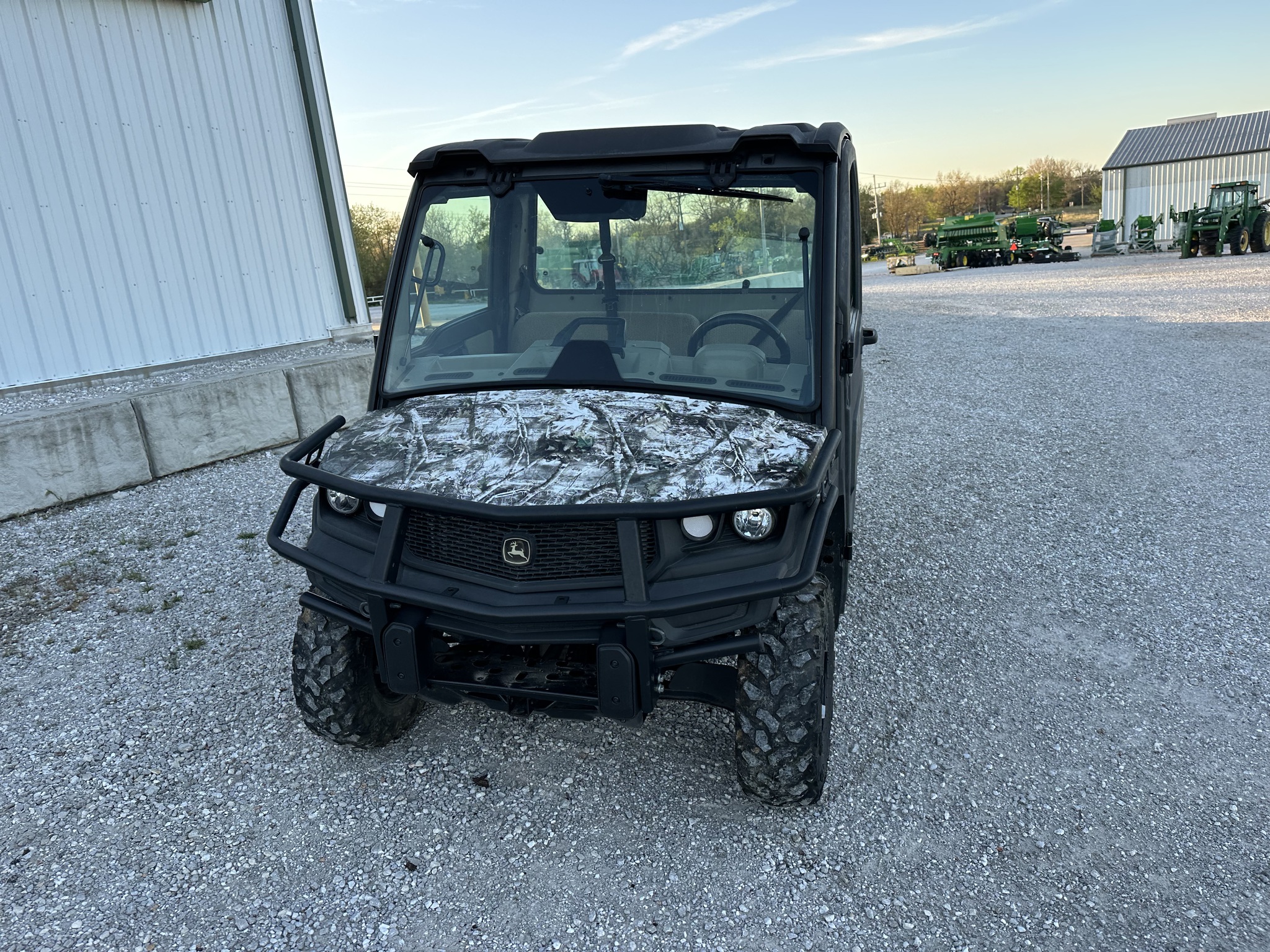  2021 John Deere XUV 835R at Heritage Tractor in Joplin, MO