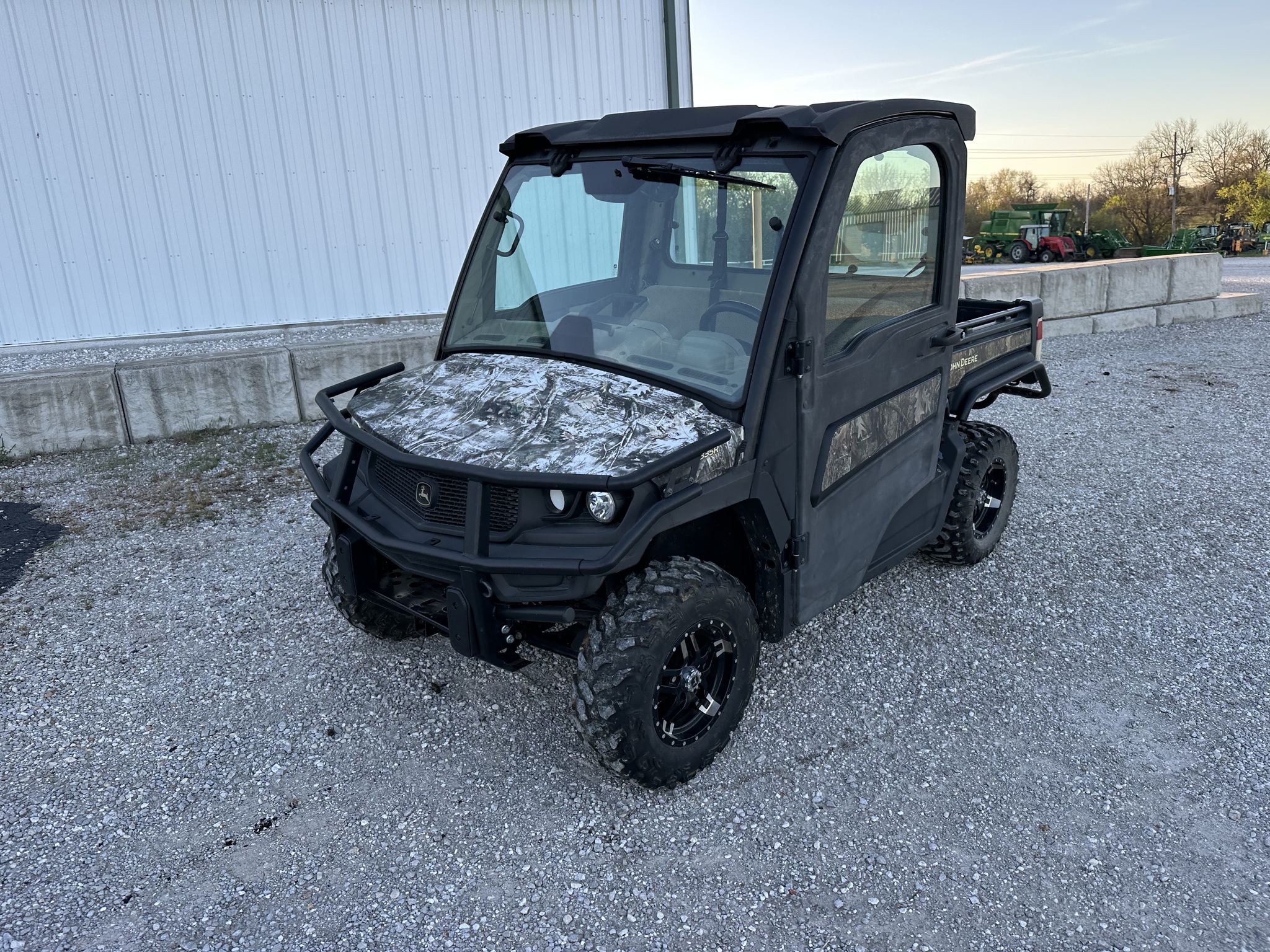  2021 John Deere XUV 835R at Heritage Tractor in Joplin, MO