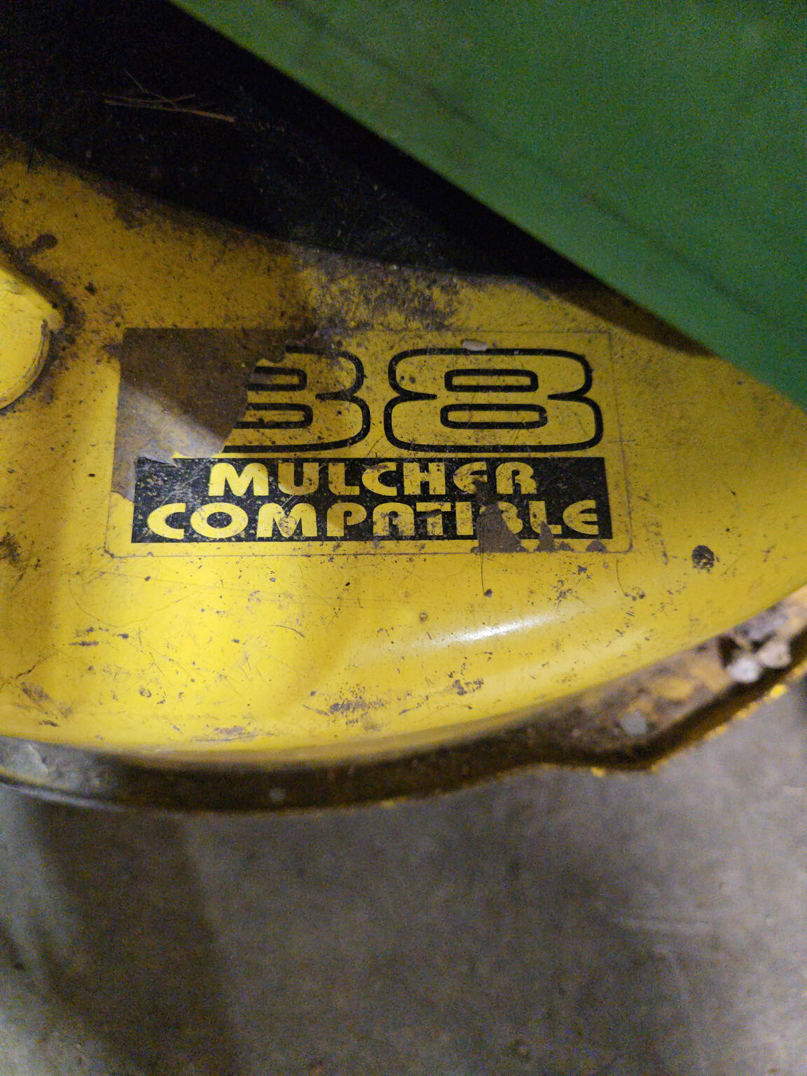 1999 John Deere LT155 Image 4