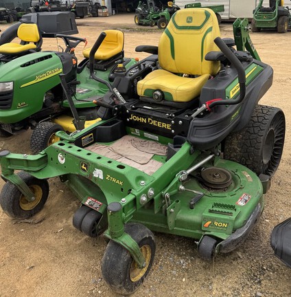2022 John Deere Z930M Photo 1