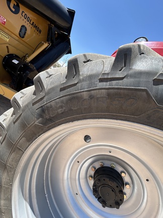 Case IH Magnum 340 image 28