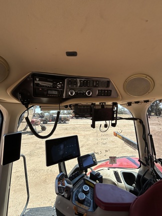 Case IH Magnum 340 image 14