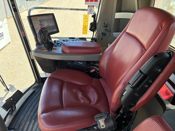 Case IH Magnum 340 image 8