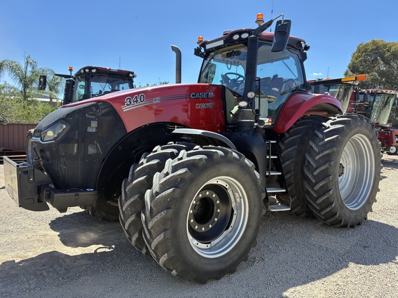 Case IH Magnum 340 image 3