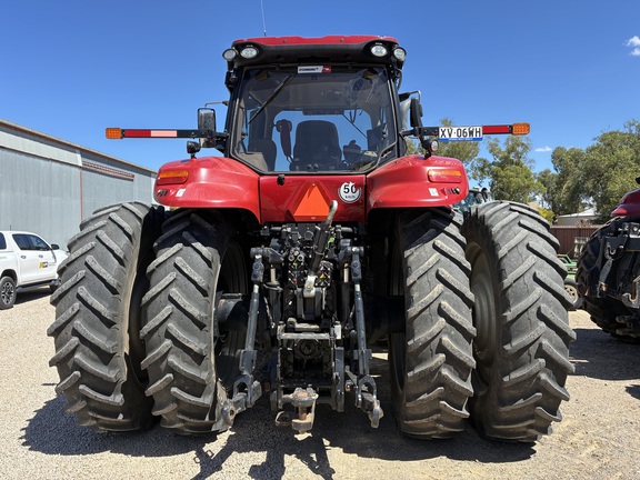 Case IH Magnum 340 image 4