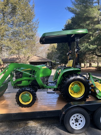 2021 John Deere 3038E-9