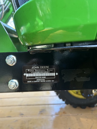 2021 John Deere 3038E-13