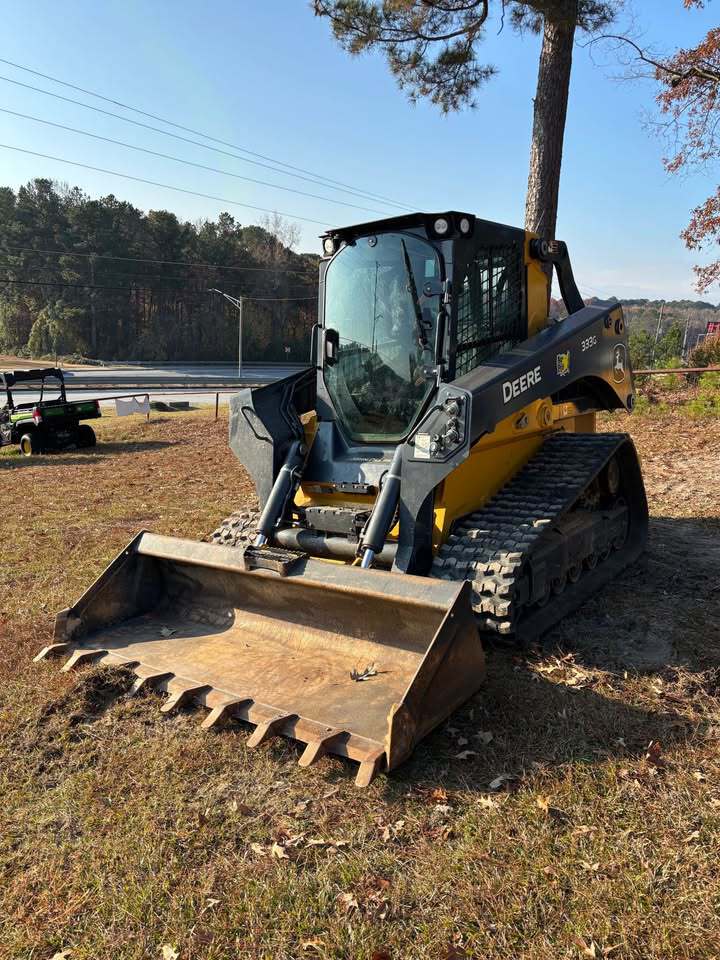 2023 John Deere 333G Image 3