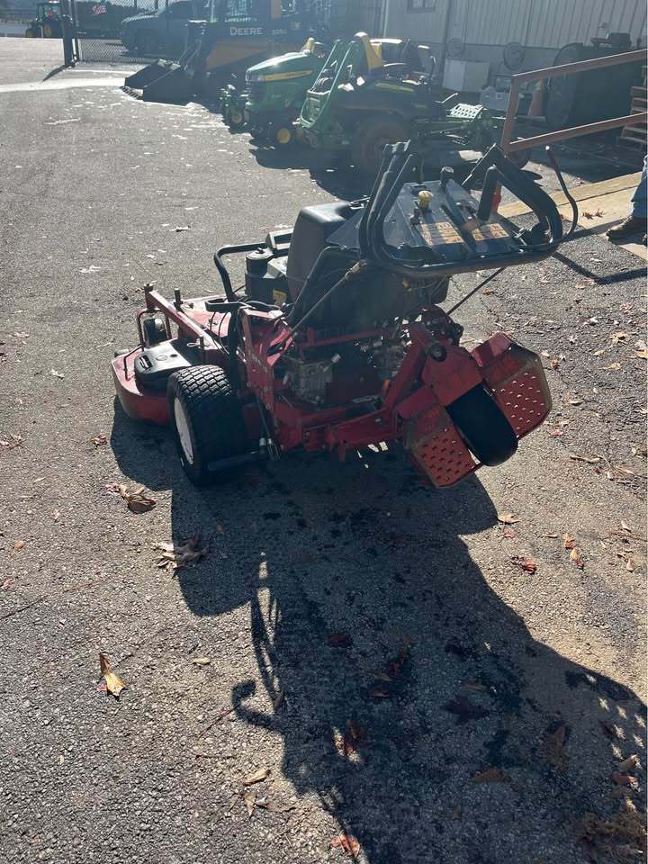 2016 Exmark TURF TRACER Image 3