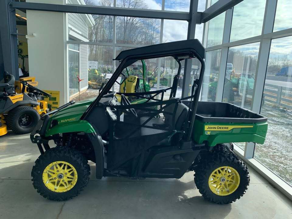 2025 John Deere XUV 590M Image 5
