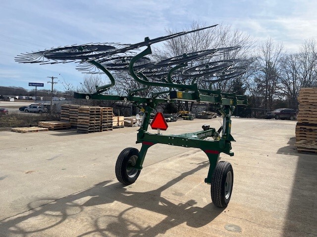  2026 Sitrex QR8 - 8 WHEEL RAKE, GREEN at Heritage Tractor in West Plains, MO