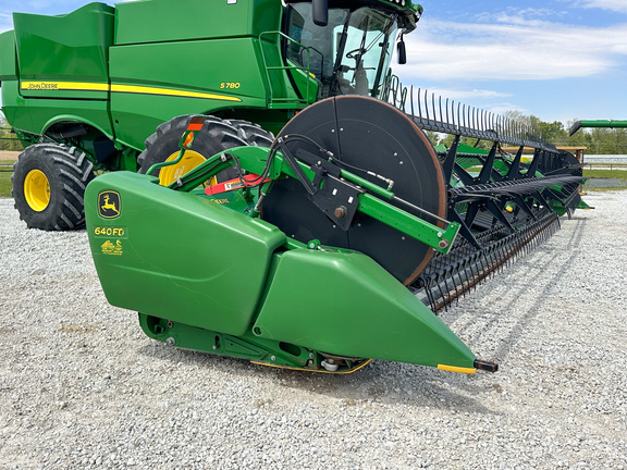 2015 John-Deere 640FD