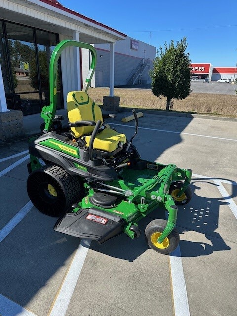 2026 John Deere Z930M Image 1