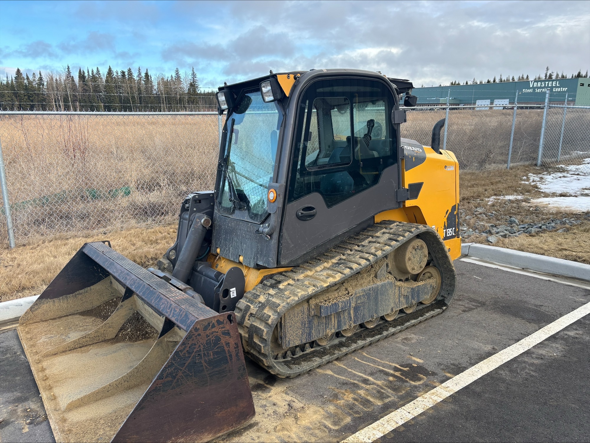 2018 Volvo T135C Image 1