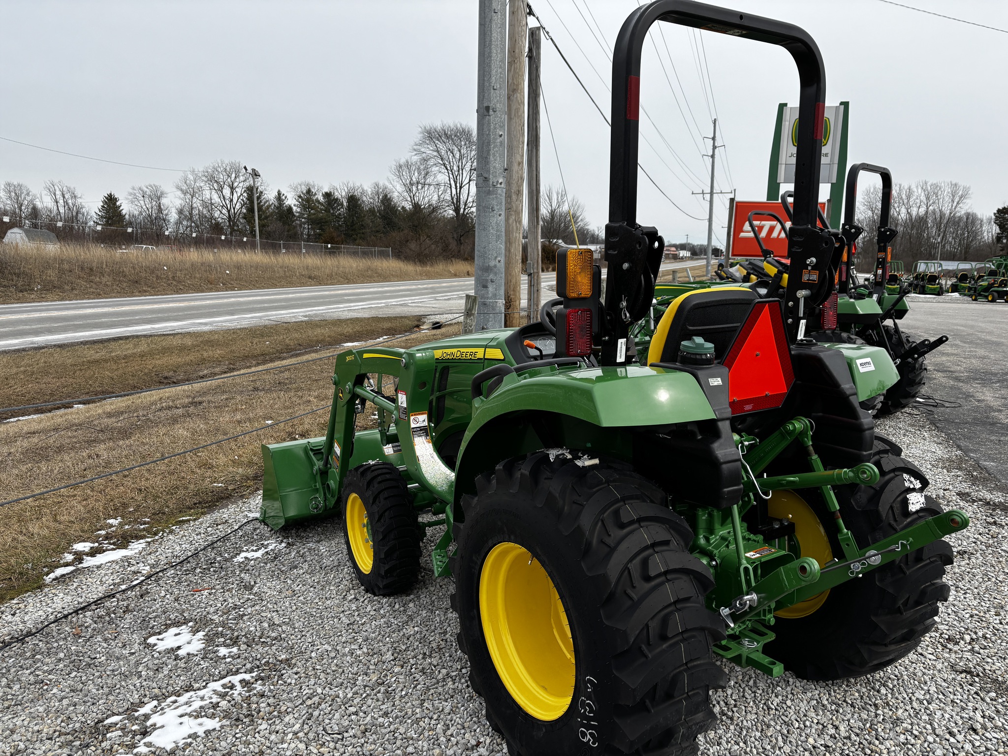 New In-Stock 2025 John Deere 3025D Compact Utility Tractors at Koenig Equipment in Richmond, IN - PhotoXL4