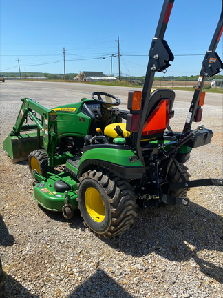 2015 John Deere 1025R