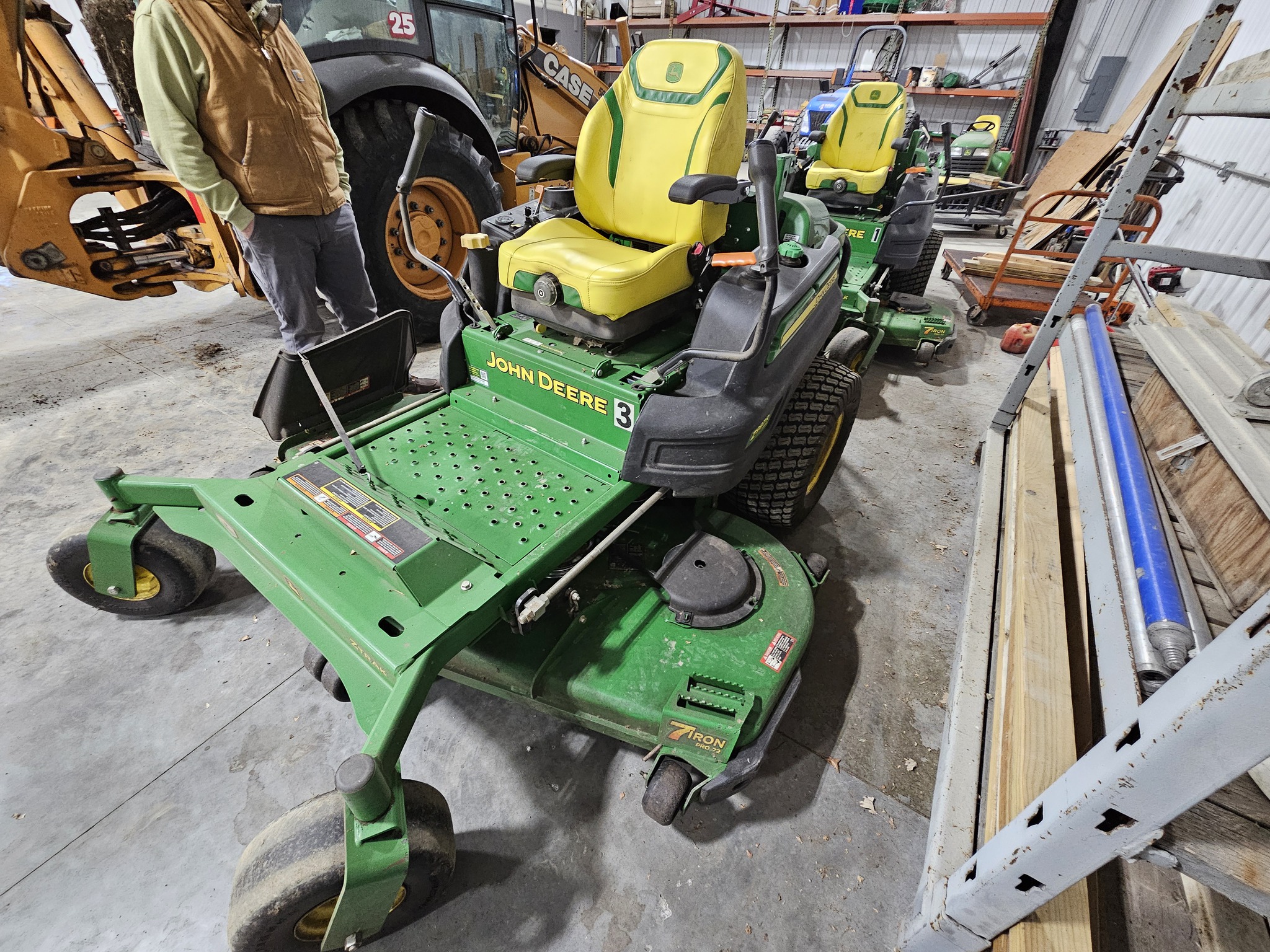  2024 John Deere Z997R at Heritage Tractor in Freeport, IL