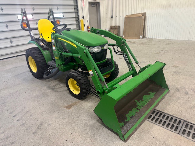 2007 John Deere 2320 Image 7