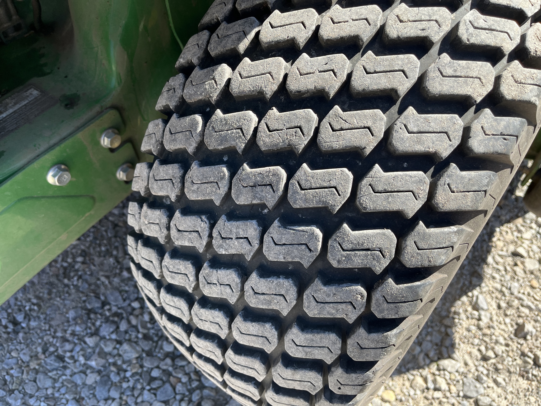  2024 John Deere Z950M at Heritage Tractor in Adrian, MO
