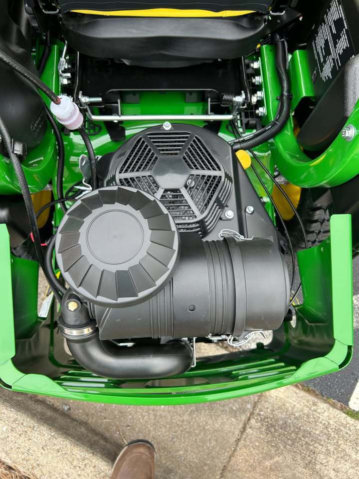 2026 John Deere Z920M Image 5