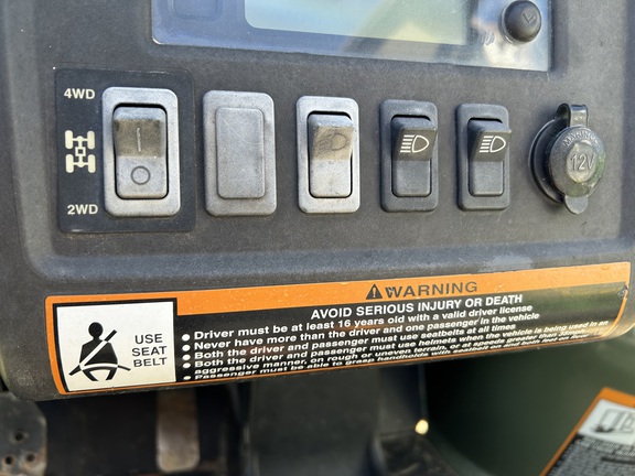 Used 2011 John Deere XUV 825I OLIVE ATVs & Gators at Horizon Ag & Turf in Warburg, AB - Photo11