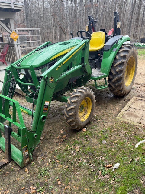 2022 John Deere 4052M