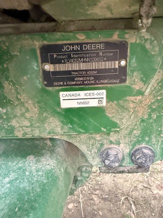 Photo of 2022 John Deere 4052M