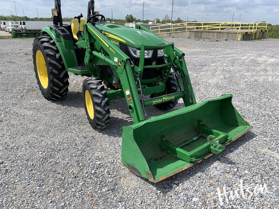 Photo of 2022 John Deere 4052M
