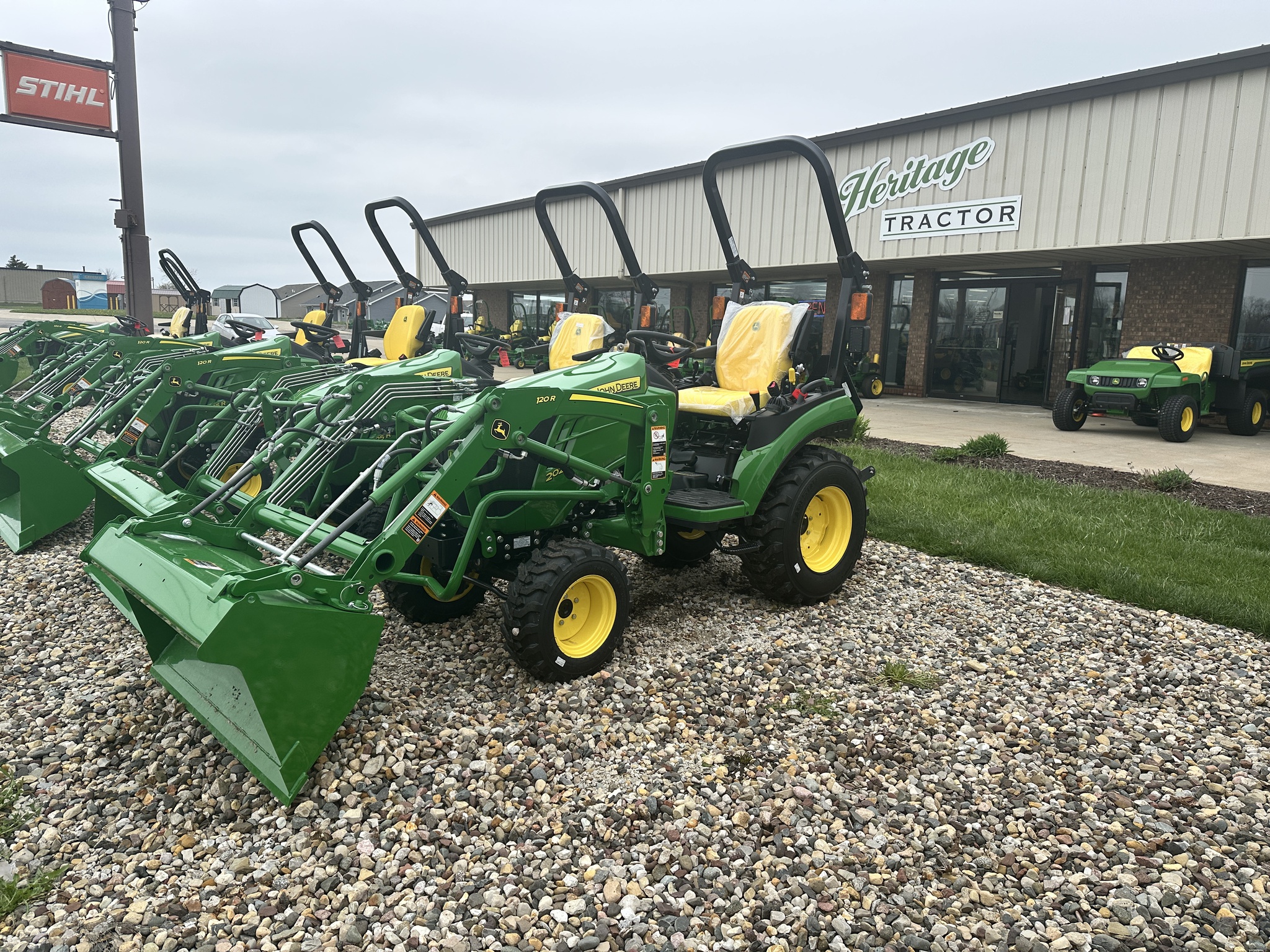  2026 John Deere 2025R at Heritage Tractor in Bloomington, IL