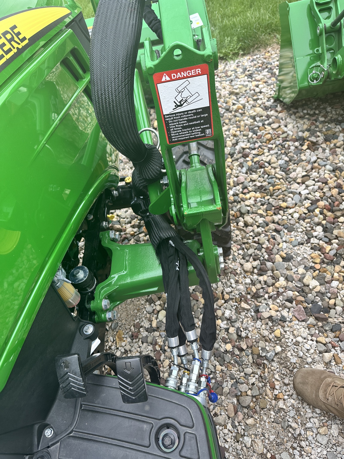  2026 John Deere 2025R at Heritage Tractor in Bloomington, IL