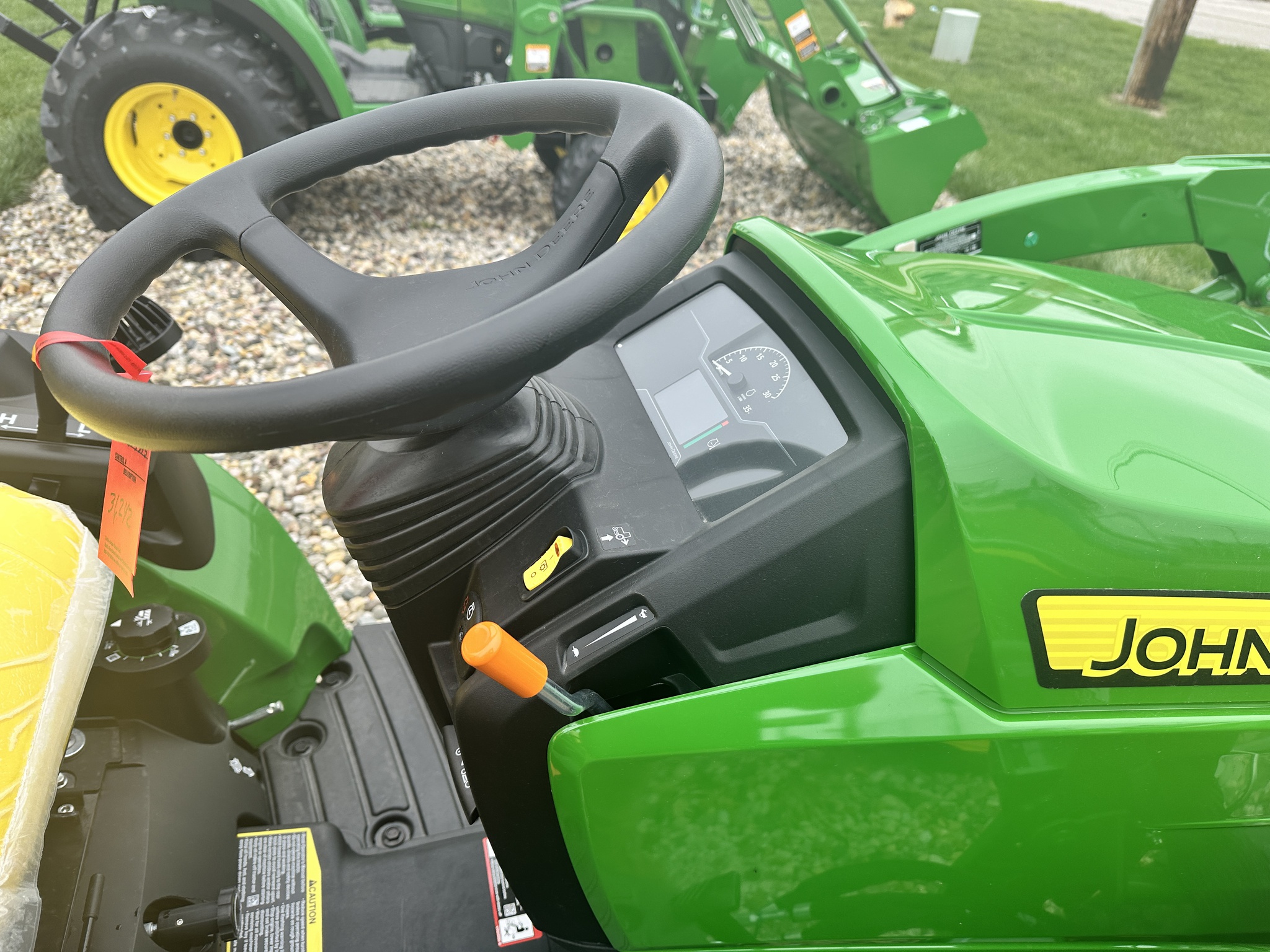  2026 John Deere 2025R at Heritage Tractor in Bloomington, IL