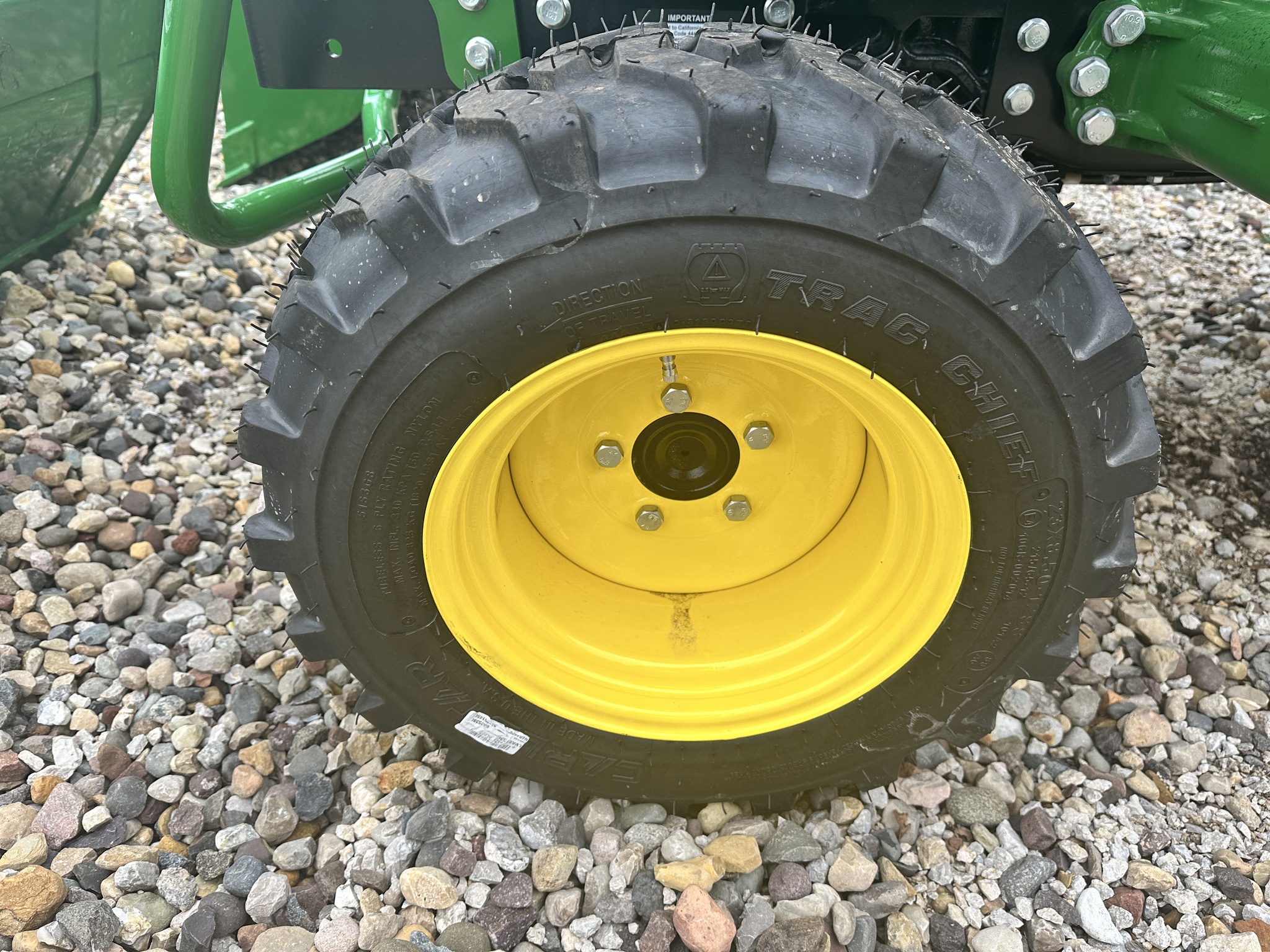  2026 John Deere 2025R at Heritage Tractor in Bloomington, IL