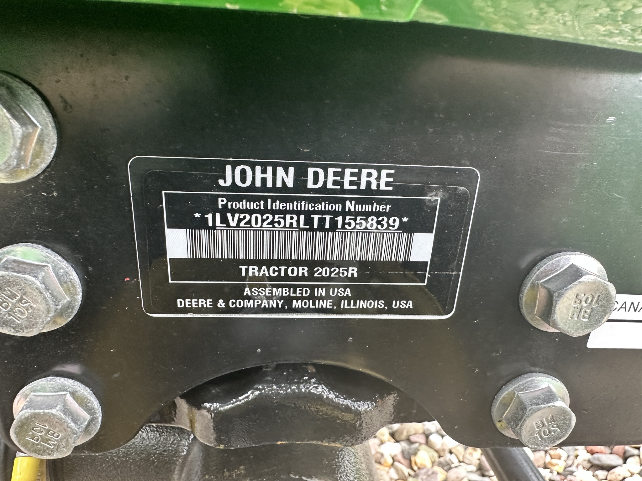  2026 John Deere 2025R at Heritage Tractor in Bloomington, IL
