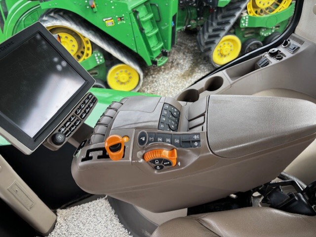 2019 John Deere 9620R Image 16