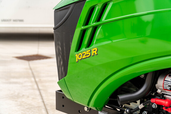 New In-Stock 2026 John Deere 1025R Compact Utility Tractors at Koenig Equipment in Tipp City, OH - Photo4